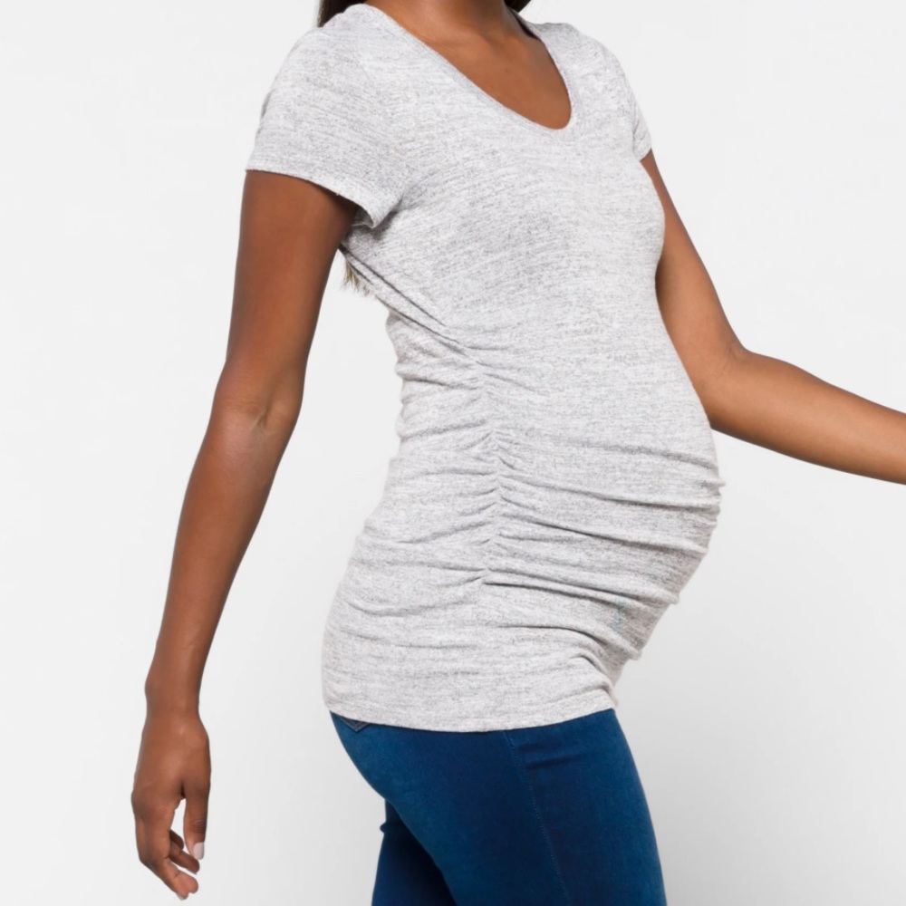 Scoop neck maternity top